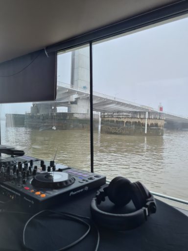 DJ sur la garonne